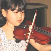 Violinist Meg Ishimitsu